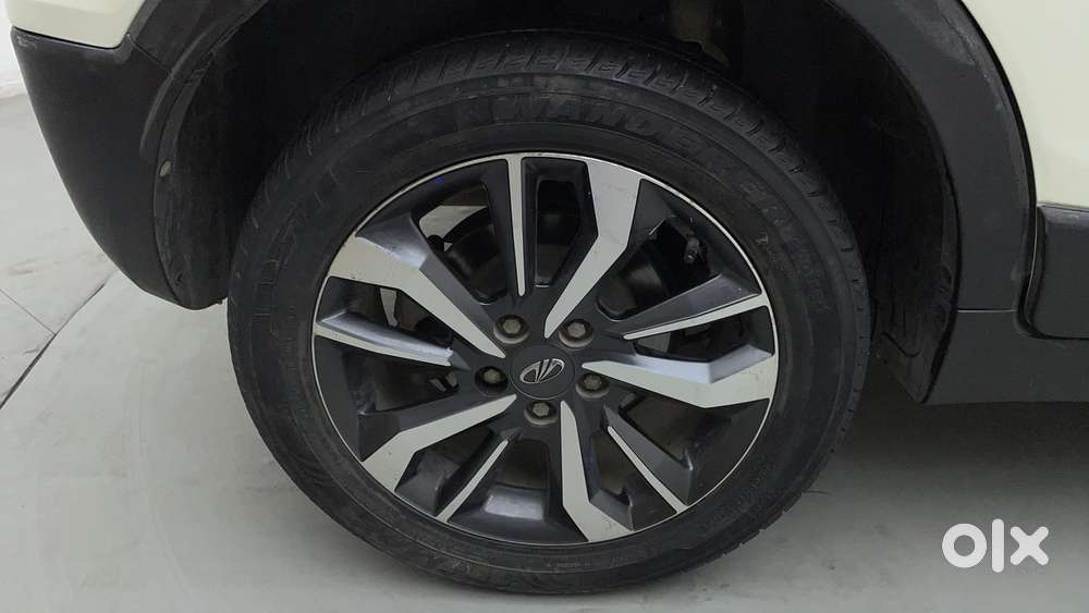 Mahindra Xuv300 W8 (o) 1.5 Diesel Amt, 2021, Diesel