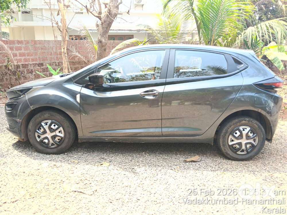 Tata Altroz 1.2 Xe 2021 Petrol
