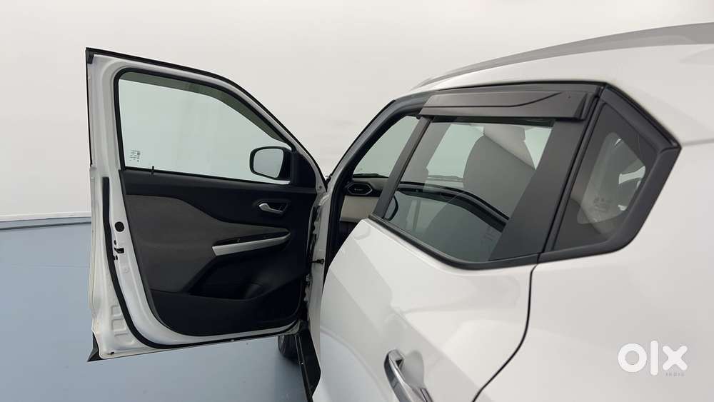 Nissan Magnite 1.0 Xv, 2021, Petrol