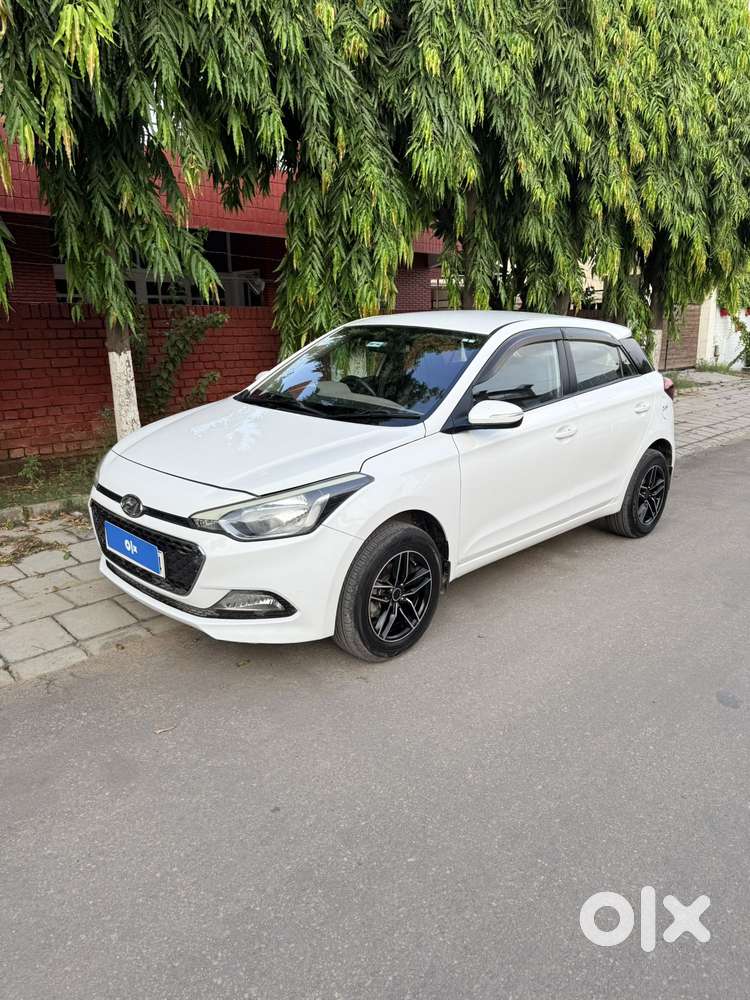 Hyundai I20 Sportz 1.2 Bs-iv, 2017, Petrol