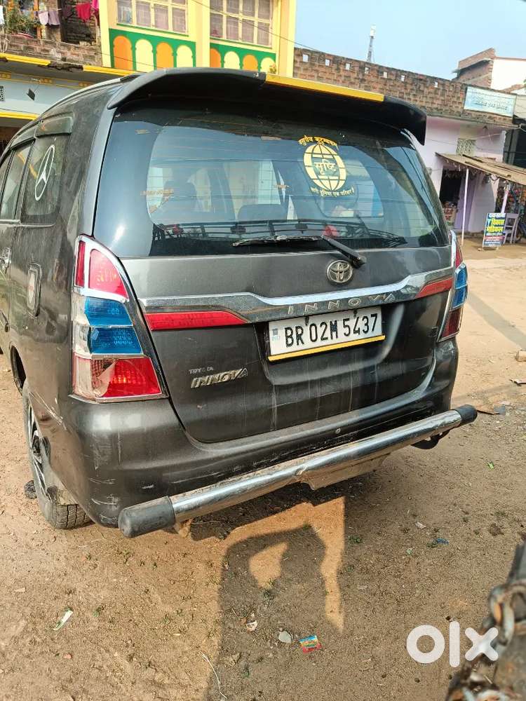 Toyota Innova 2011 Diesel 75000 Km Driven