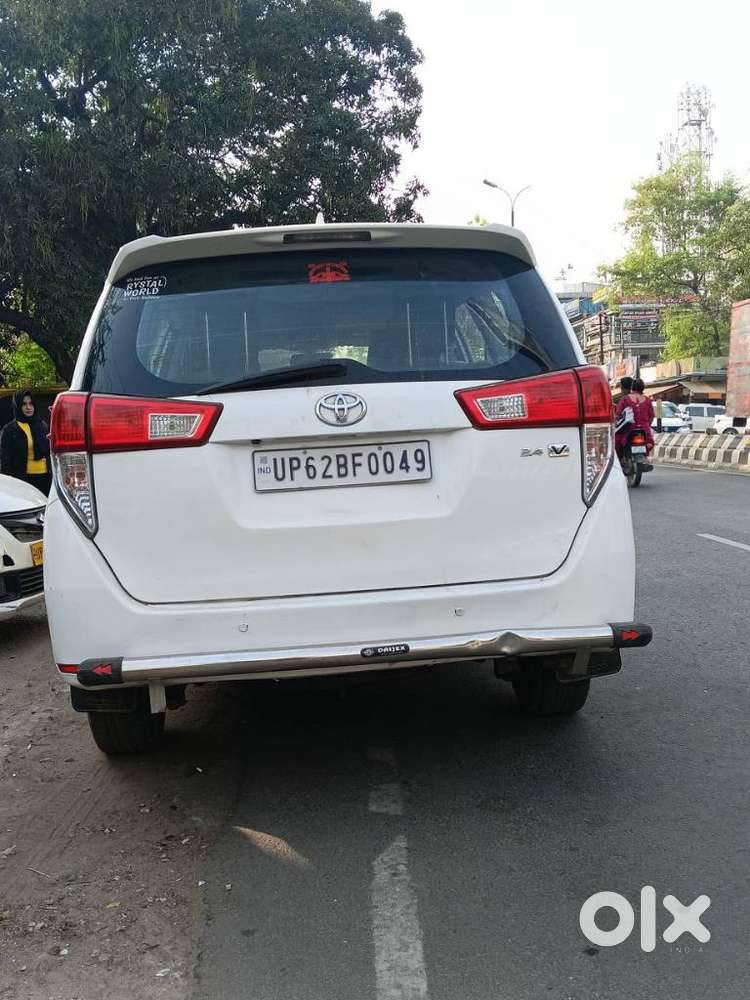 Toyota Innova Crysta