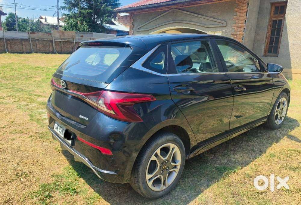 Hyundai I20 Sportz Petrol | Oct 2024 | 17,000 Km | 1st Owner | Mint