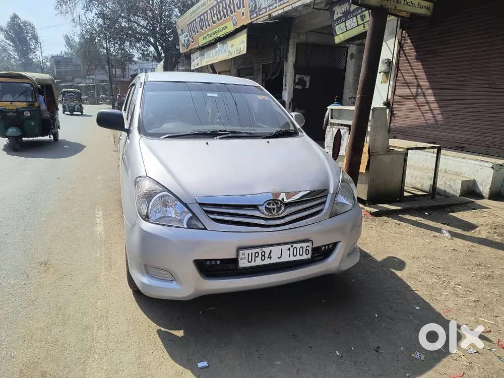 Toyota Innova 2010 Diesel 254000 Km Driven