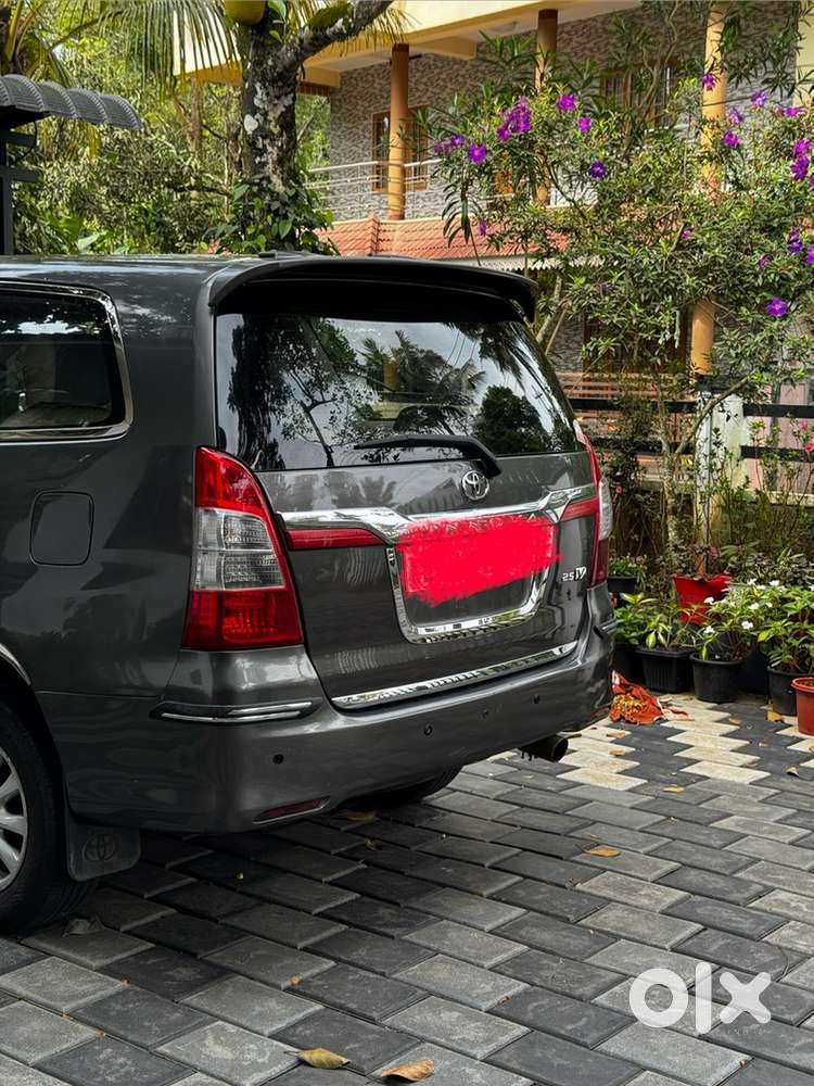 Toyota Innova Diesel 2012