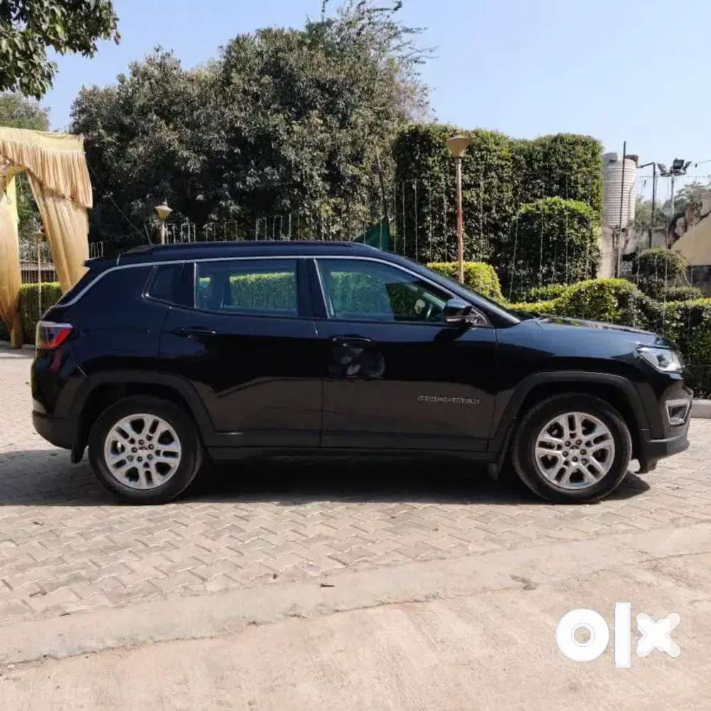 Jeep Compass, Complete Show Room Track