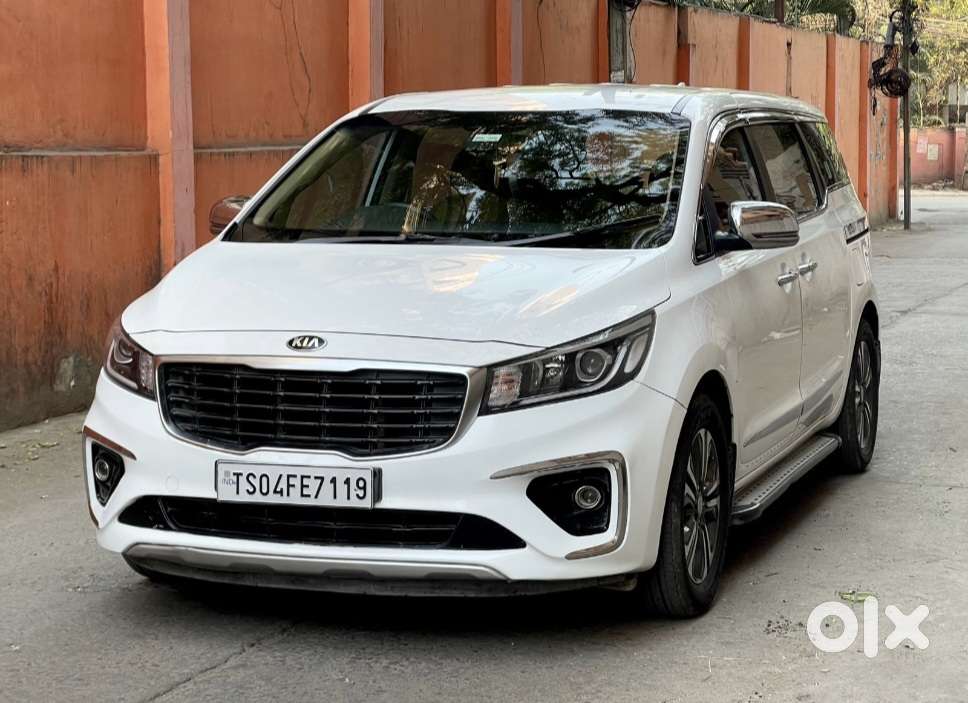 Kia Carnival Premium 8 Str, 2021, Diesel