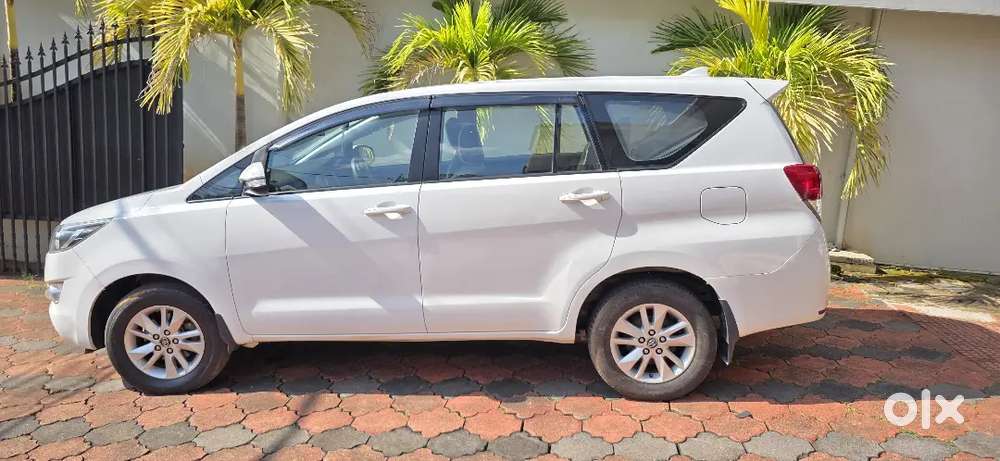 Toyota Innova Crysta 2.8 Gx 2016 Single Owner