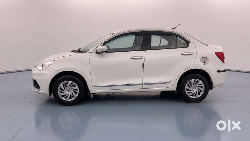 Maruti Suzuki Dzire Vxi Ags, 2022, Petrol