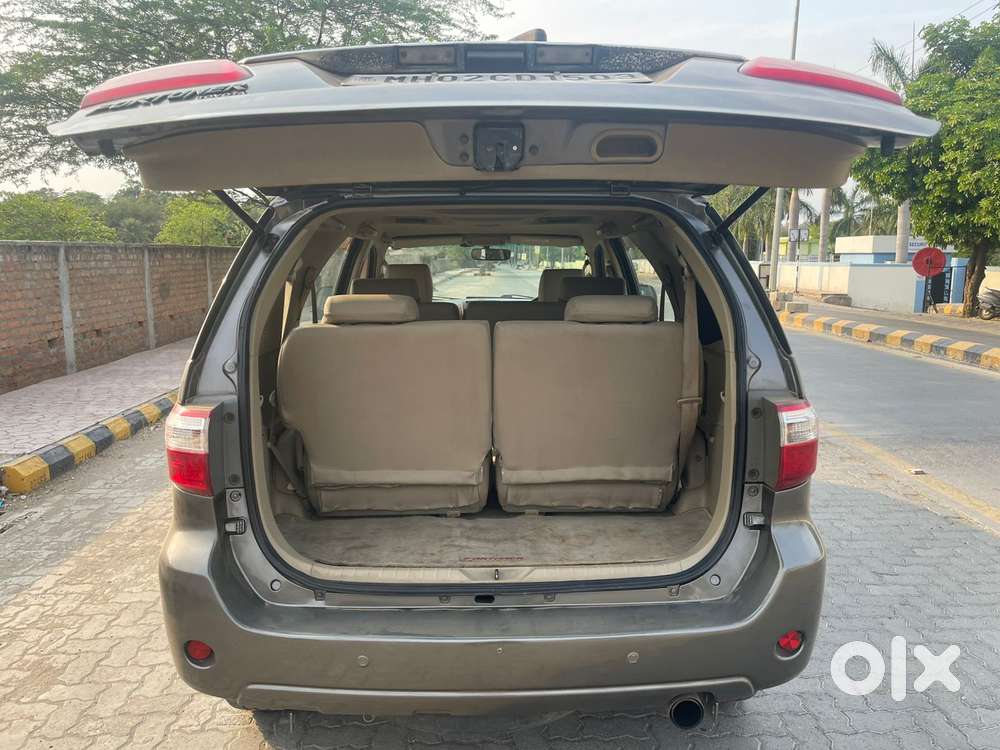 Toyota Fortuner 3.0 4x4 Manual, 2011, Diesel