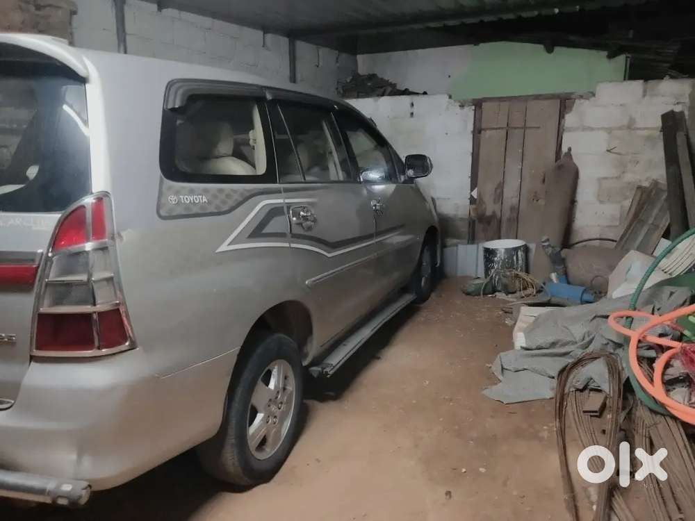 Toyota Innova 2005 Diesel Well Maintained