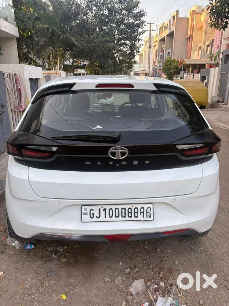Tata Altroz 2020 Petrol 23600 Km Driven