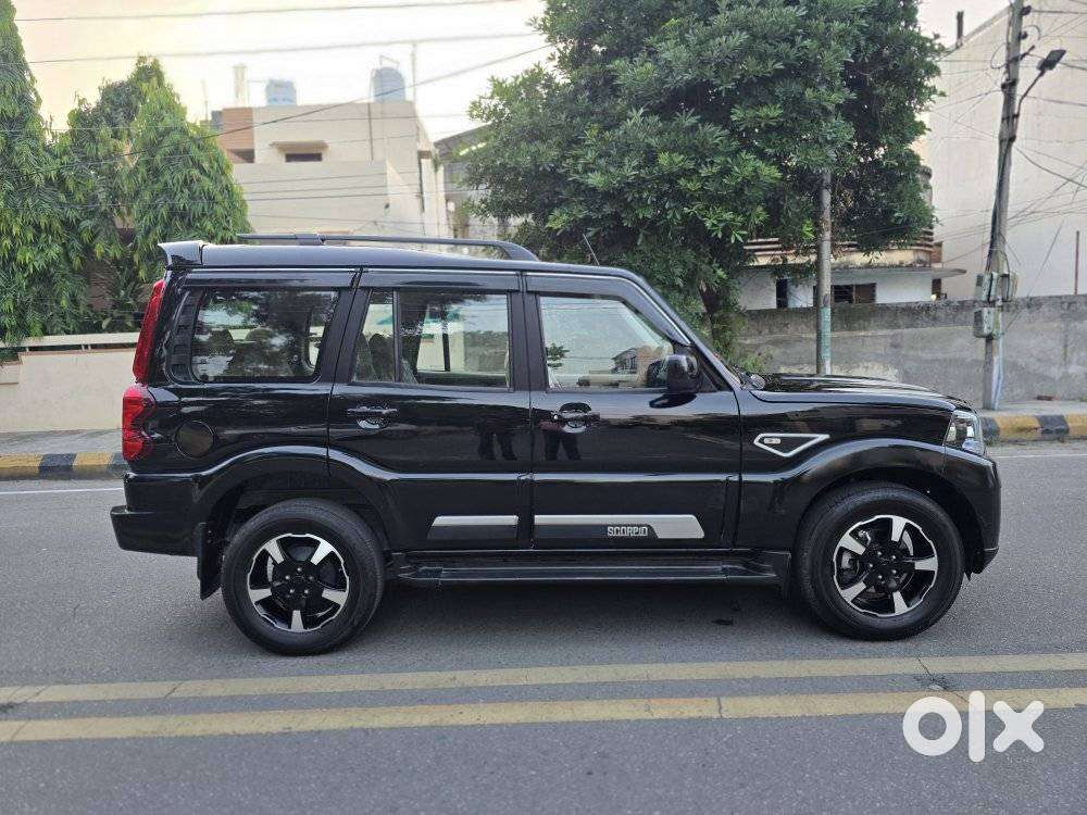 Mahindra Scorpio Classic 2.2 S 11 Mt 7 Cc, 2025, Diesel
