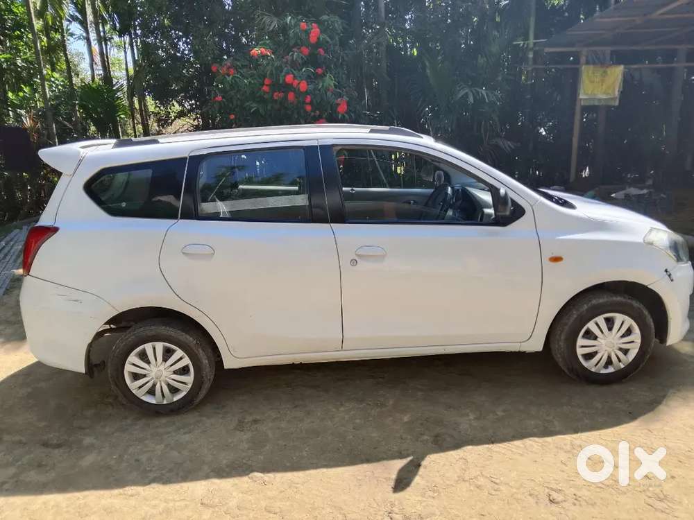 A Well Maintained 7 Seater Car With Smooth Condition