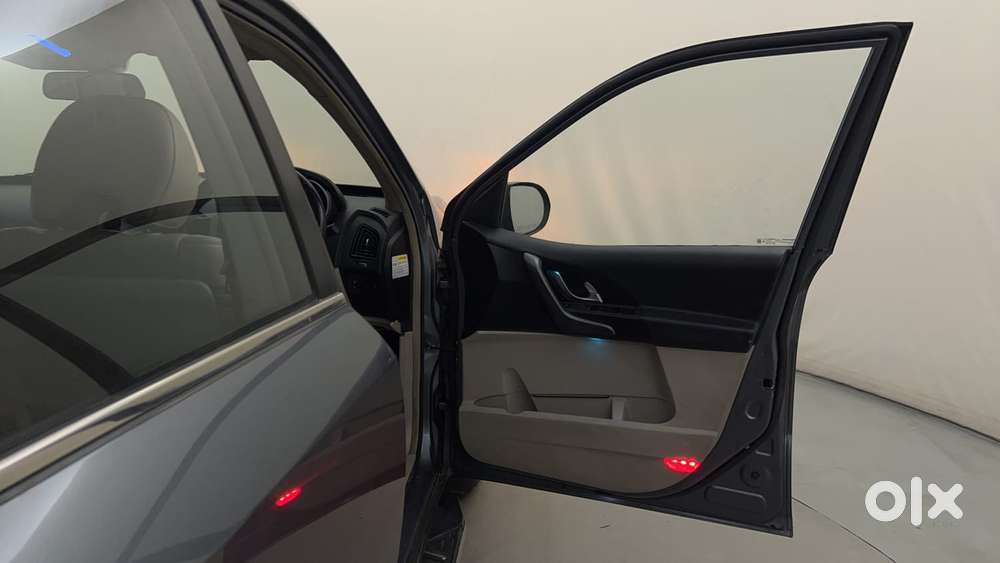 Mahindra Xuv500 W10 At, 2016, Diesel