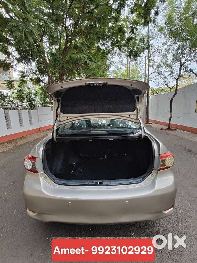 Toyota Corolla Altis Facelift, 2014, Petrol