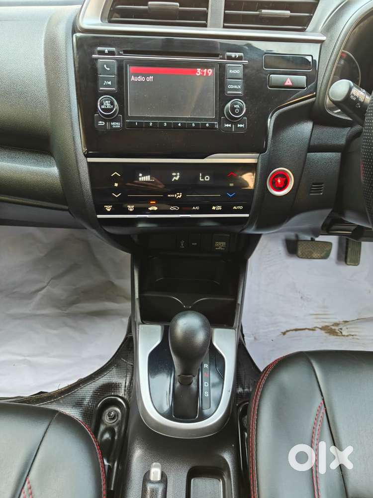Honda Jazz V Cvt, 2019, Petrol