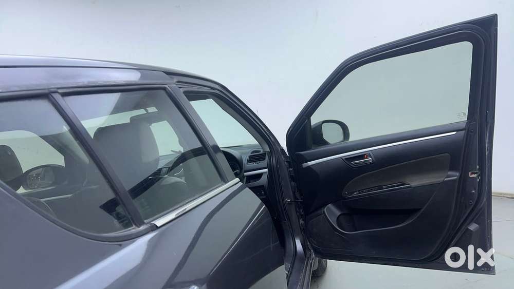Maruti Suzuki Swift Vvt Vxi, 2017, Petrol