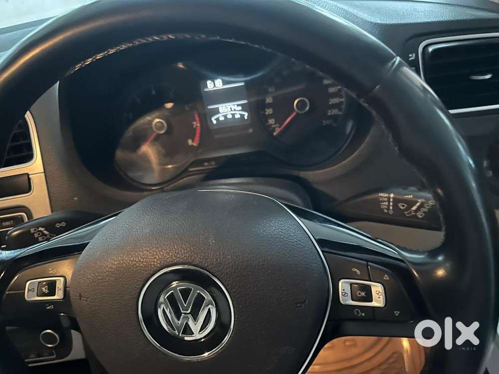 Volkswagen Polo 2016 Petrol 72000 Km Driven