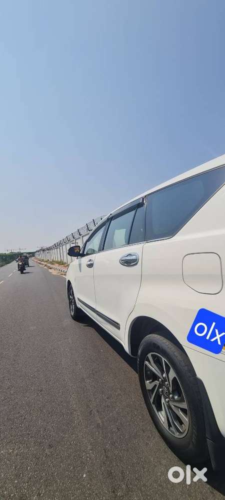 Toyota Innova Crysta 2.4 G Mt, 2022, Diesel
