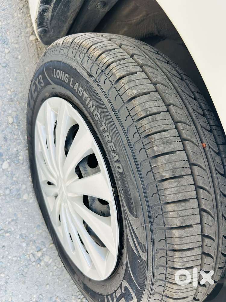 Maruti Suzuki Dzire 1.2 Vxi, 2015, Petrol