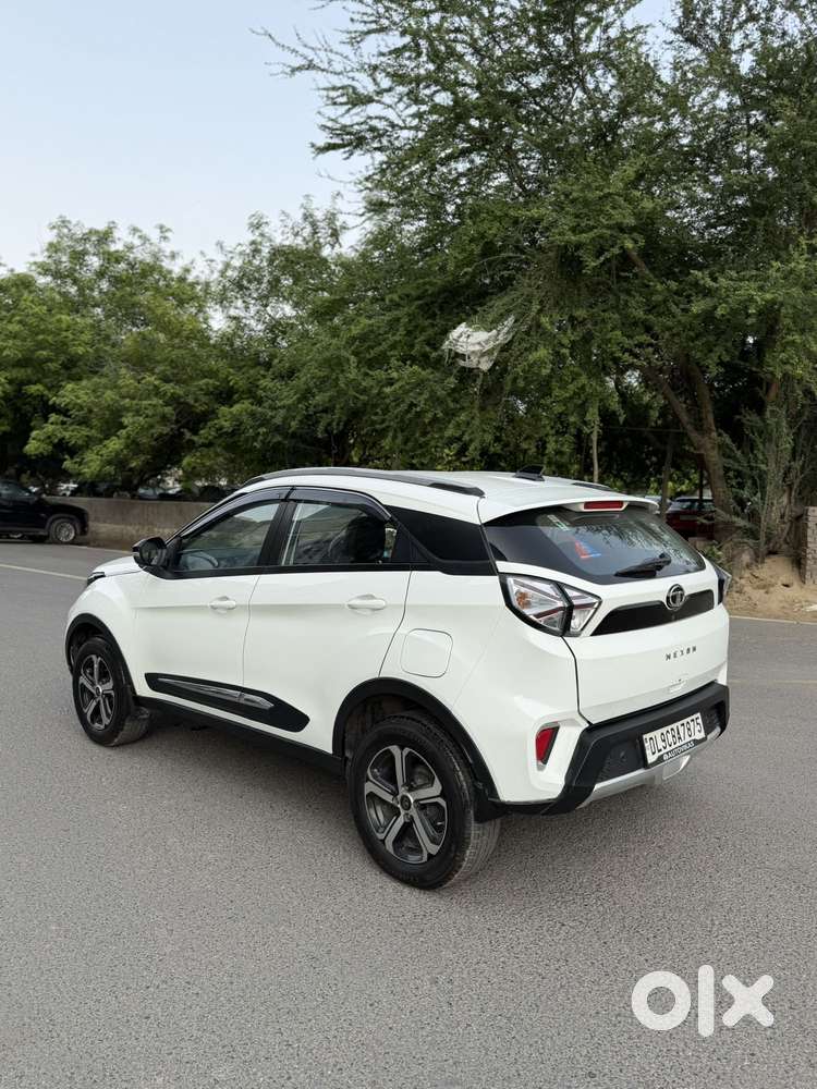 Tata Nexon 1.5 Revotorq Xz Plus Hs Dual Tone, 2023, Petrol