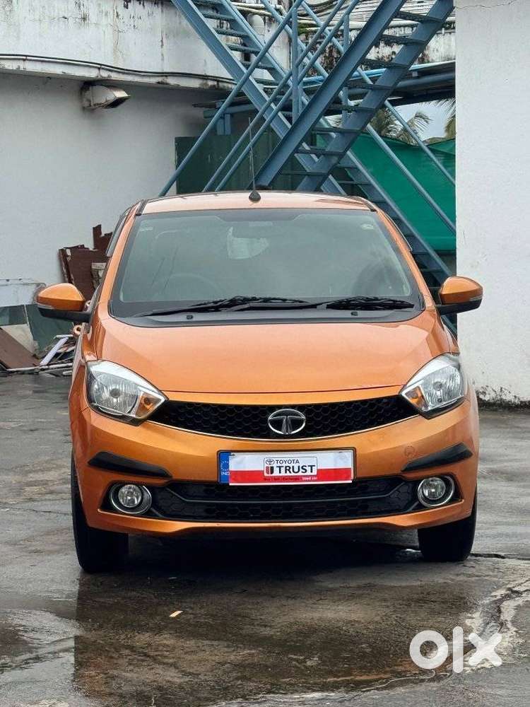 Tata Tiago 1.2 Revotron Xza, 2018, Petrol