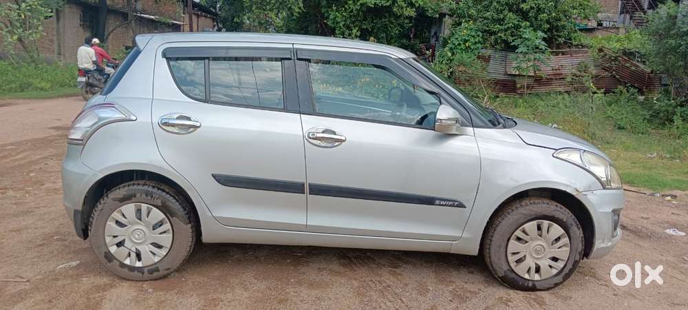 Maruti Suzuki Swift Vxi, 2015, Petrol
