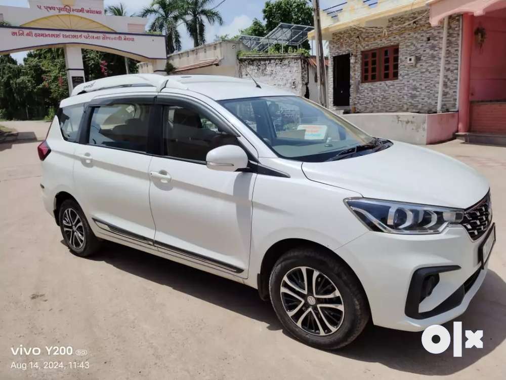 Ertiga 2023 cng with roof carrier and music led with revers camera. Cars 1782432677