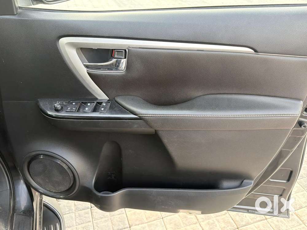 Toyota Fortuner 4x2 Mt 2.8 Diesel, 2020, Petrol