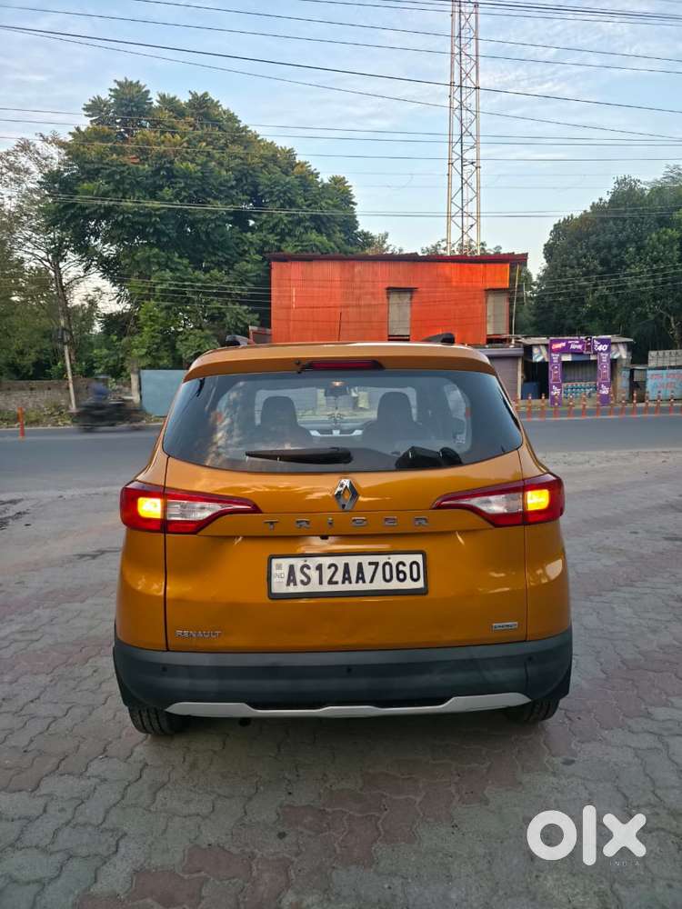 Renault Triber Rxz, 2020, Petrol