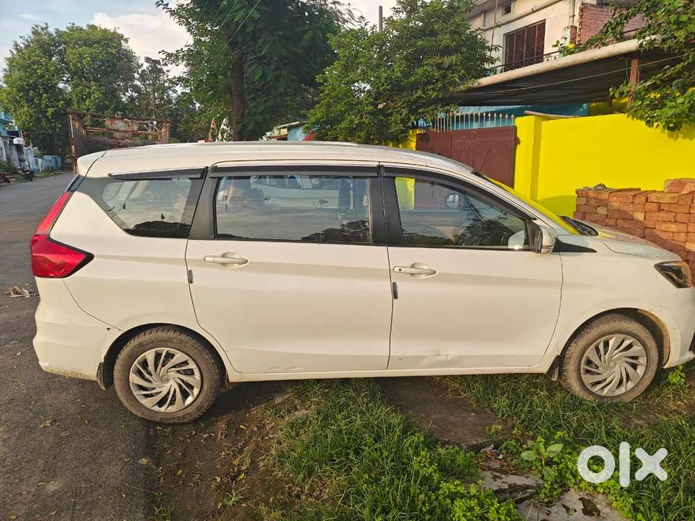 Maruti Suzuki Ertiga Petrol 2025