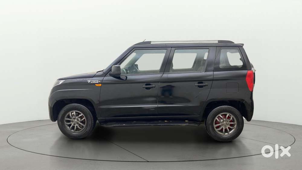 Mahindra Tuv 300 T10 Amt, 2018, Diesel