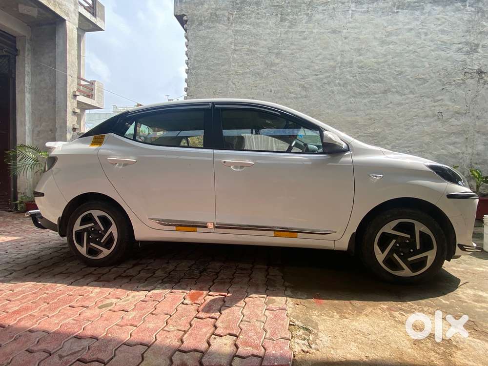 Hyundai Aura 1.2 Petrol Manual 2025