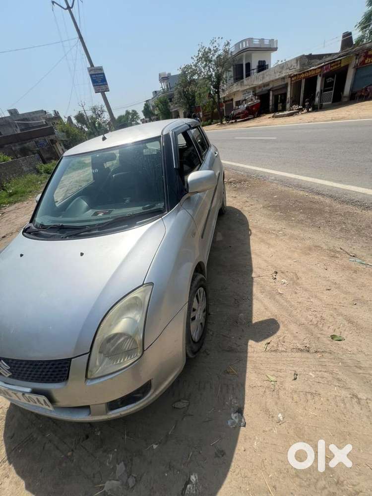 Maruti Suzuki Swift 2006 Petrol 142000 Km Driven