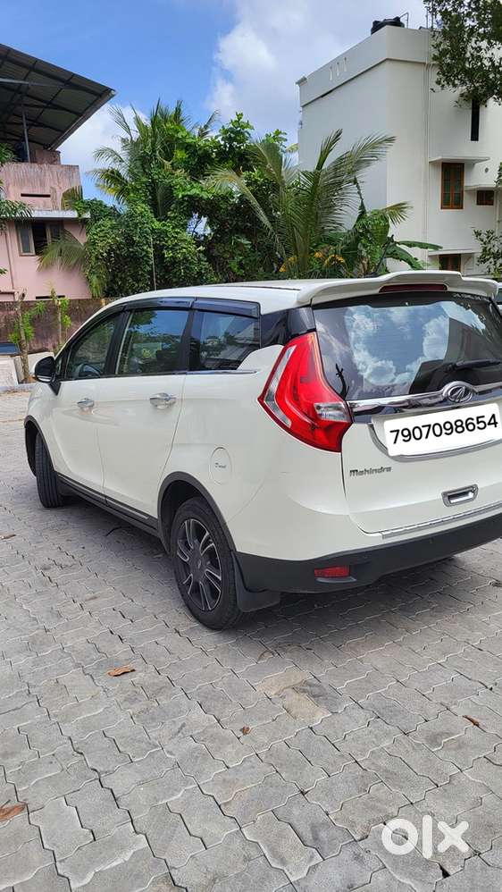 Mahindra Marazzo Diesel 2019