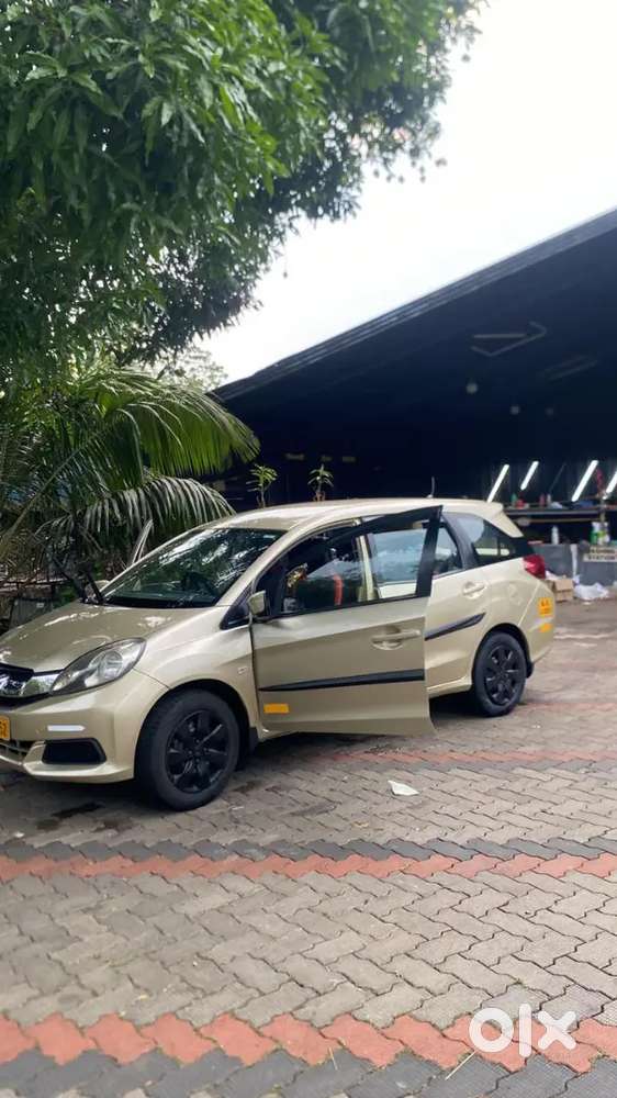 Honda Mobilio 2015 Diesel 90000 Km Driven