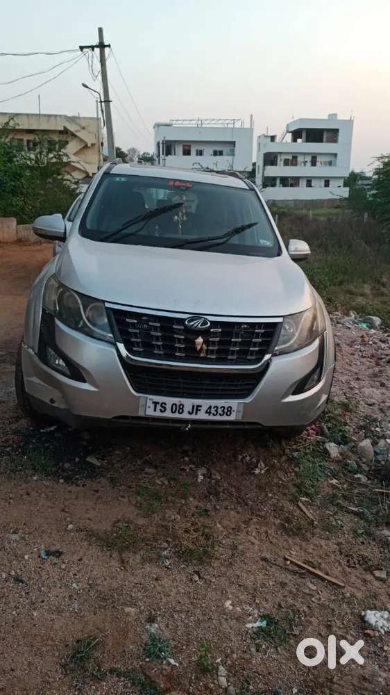 Mahindra Xuv500 2016 Diesel 65000 Km Driven