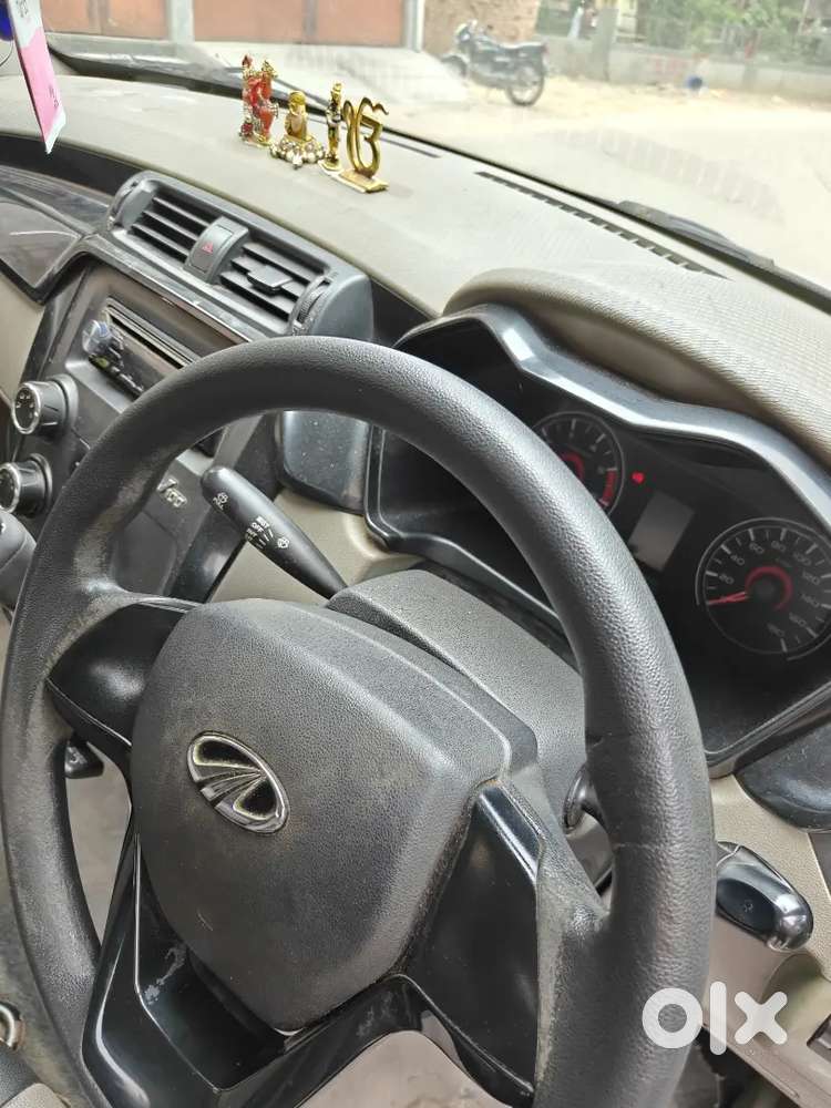 Mahindra Kuv 100 2017 Diesel 74000 Km Driven