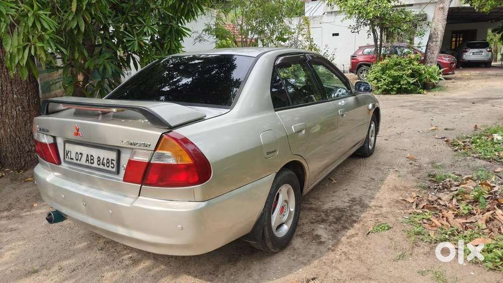 Mitsubishi Diesel Car 2000