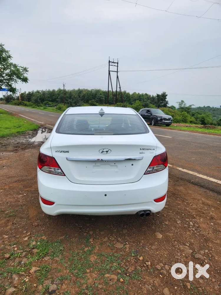 Hyundai Verna 2012 Diesel Manual