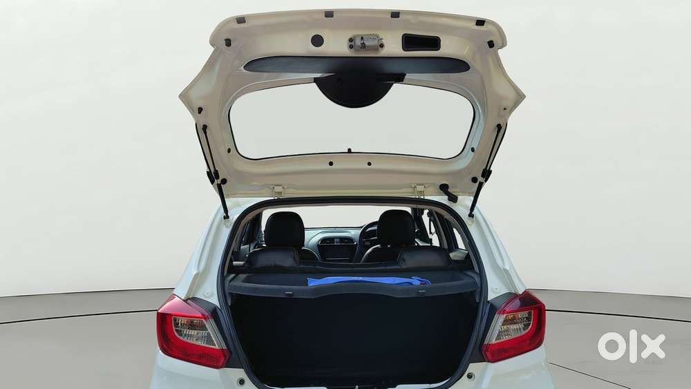 Tata Tiago 1.2 Revotron Xt Option, 2025, Petrol