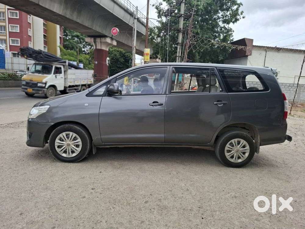 Toyota Innova 2.5 G (diesel) 7 Seater Bs Iv, 2012, Diesel