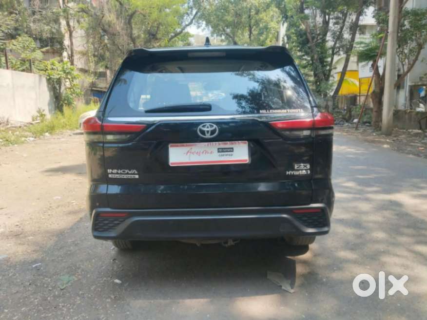 Toyota Innova Hycross 2.0 Zx (o) Hybrid 7 Str, 2023, Petrol