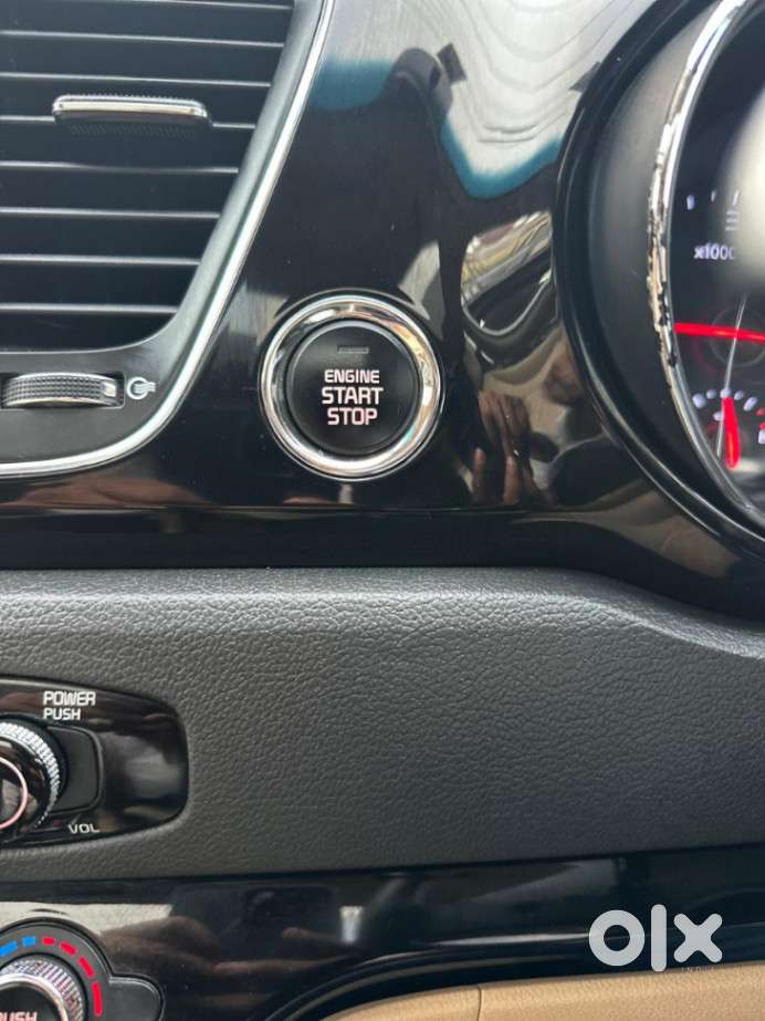 Kia Carnival Prestige, 2020, Diesel