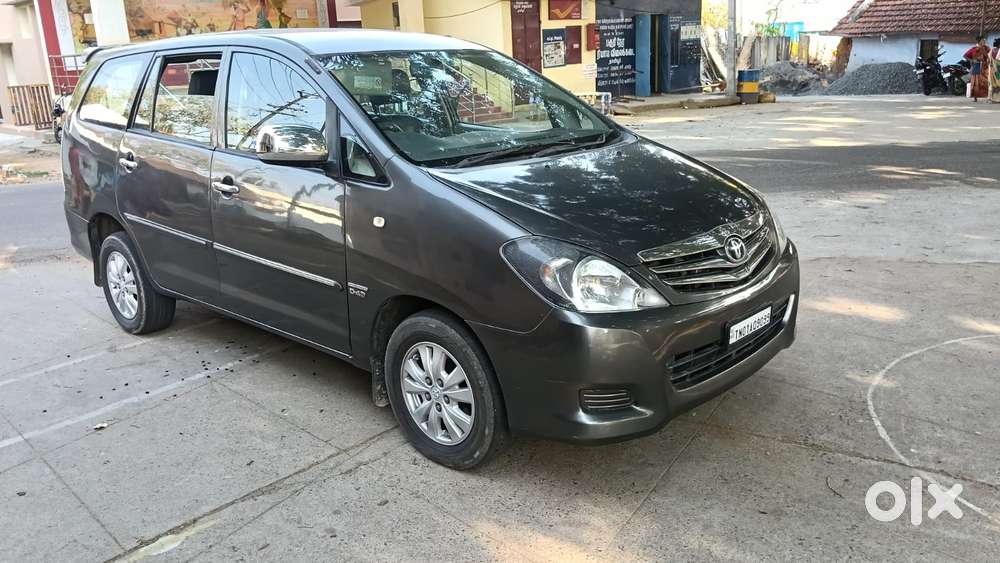Toyota Innova 2.5 V 7 Str, 2011, Diesel