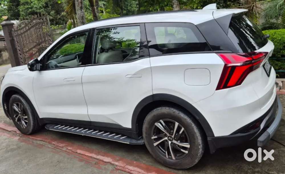 Mahindra Xuv700 Petrol 2024
