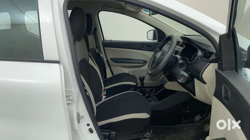Renault Triber Rxl, 2024, Petrol