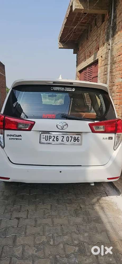 Toyota Innova Crysta 2018 Diesel 98000 Km Driven