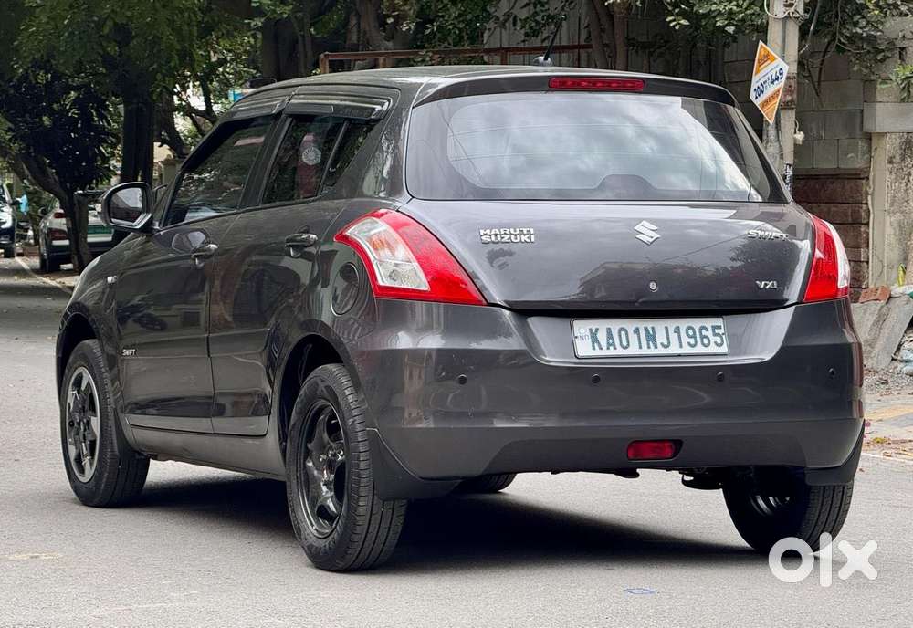 Maruti Suzuki Swift Vxi Optional, 2017, Petrol